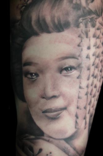 Looking for unique  Tattoos? Geisha 